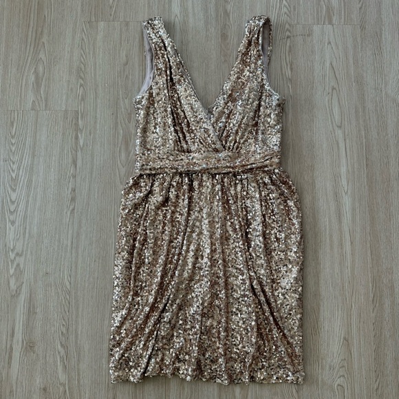 Badgley Mischka Gold sequin V-Neck Dress - Picture 7 of 7
